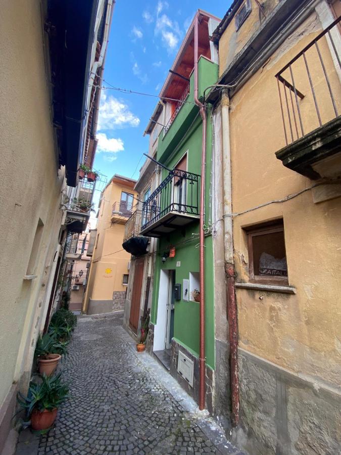 B&B Casetta Verde Felice ชิลลา ภายนอก รูปภาพ