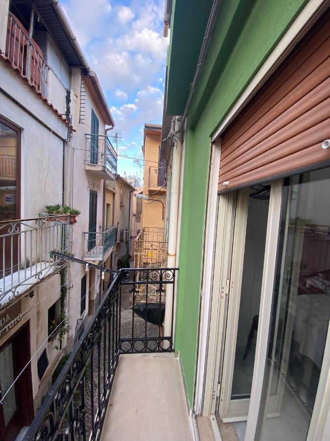 B&B Casetta Verde Felice ชิลลา ภายนอก รูปภาพ
